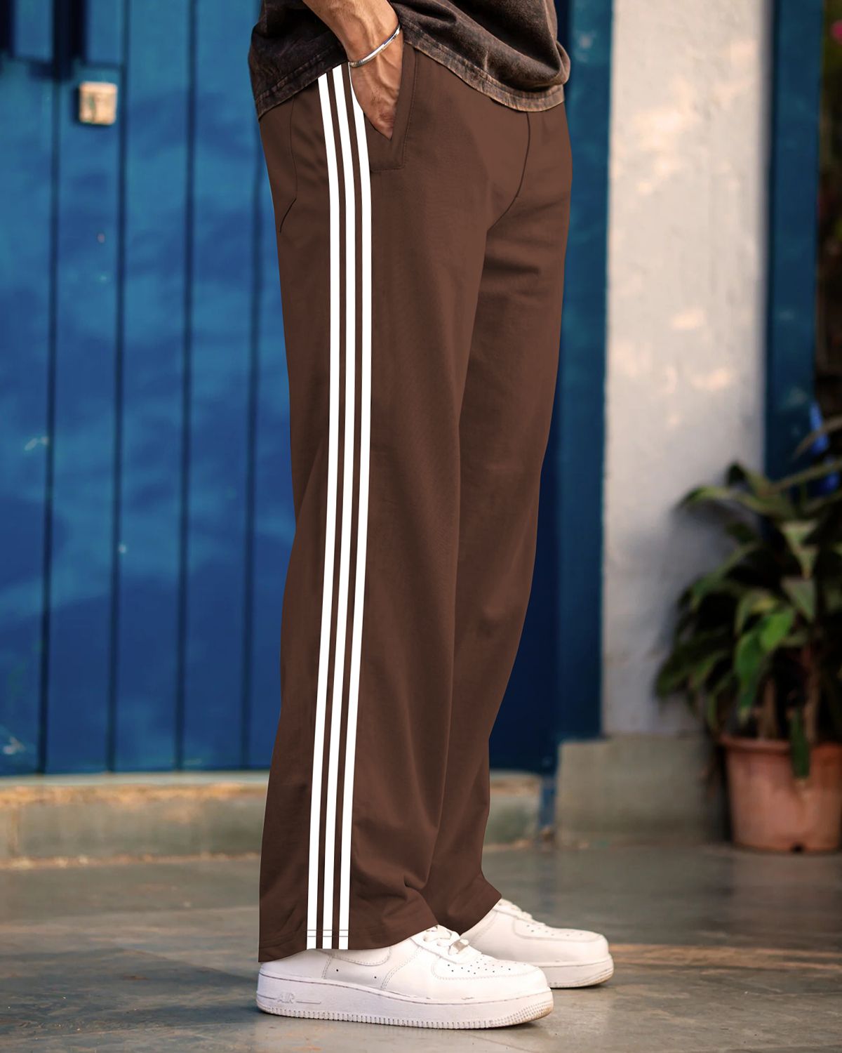 FINGERCROS Premium Men’s Three-Stripe Athletic Lounge Trousers