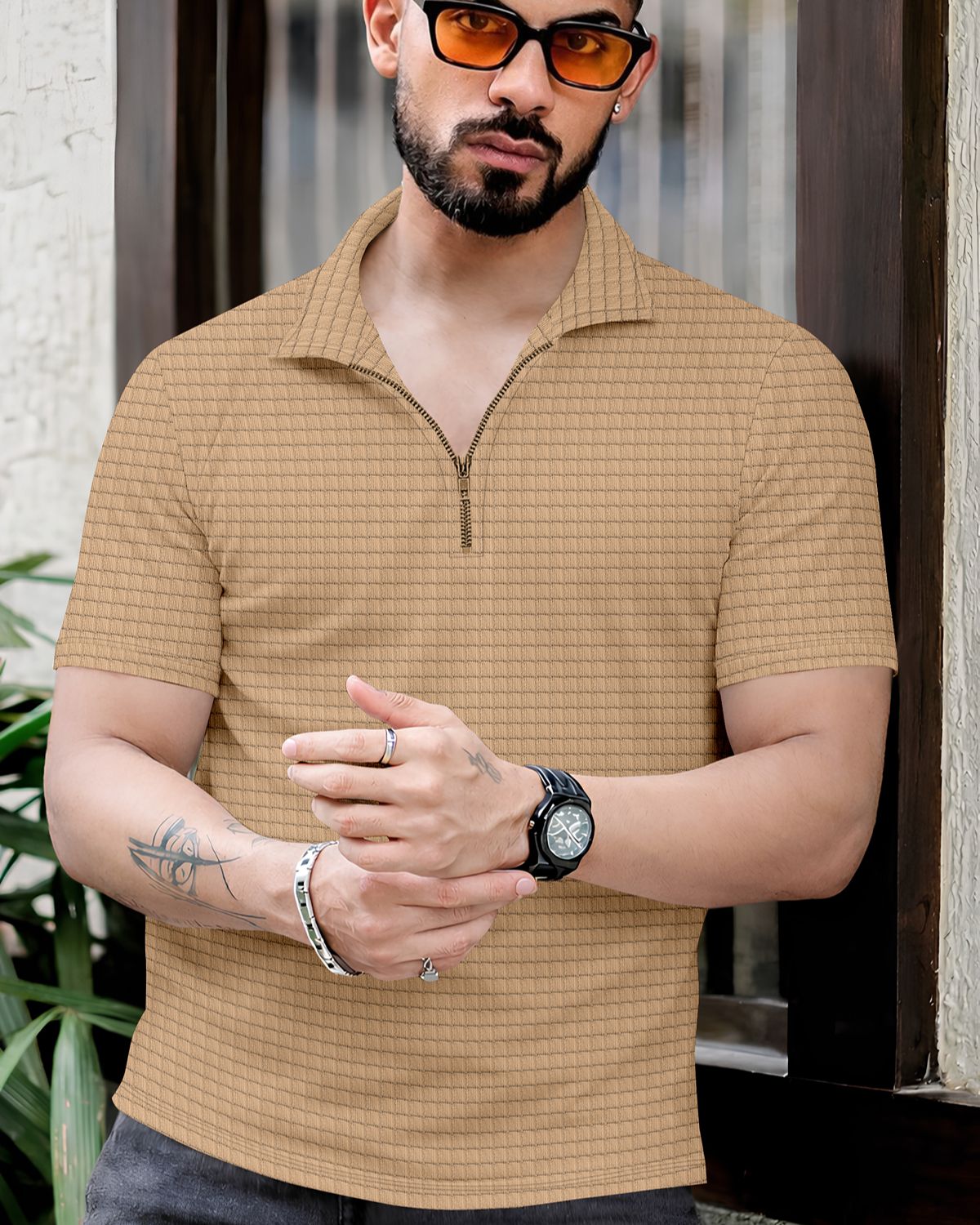 Men’s Premium Textured Grid Quarter-Zip Polo T-Shirt
