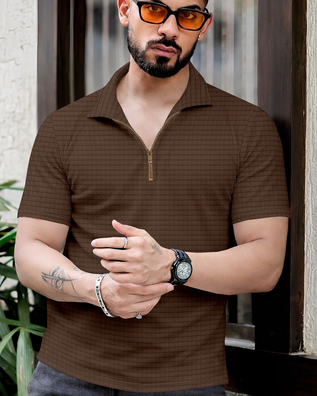 Men’s Premium Textured Grid Quarter-Zip Polo T-Shirt