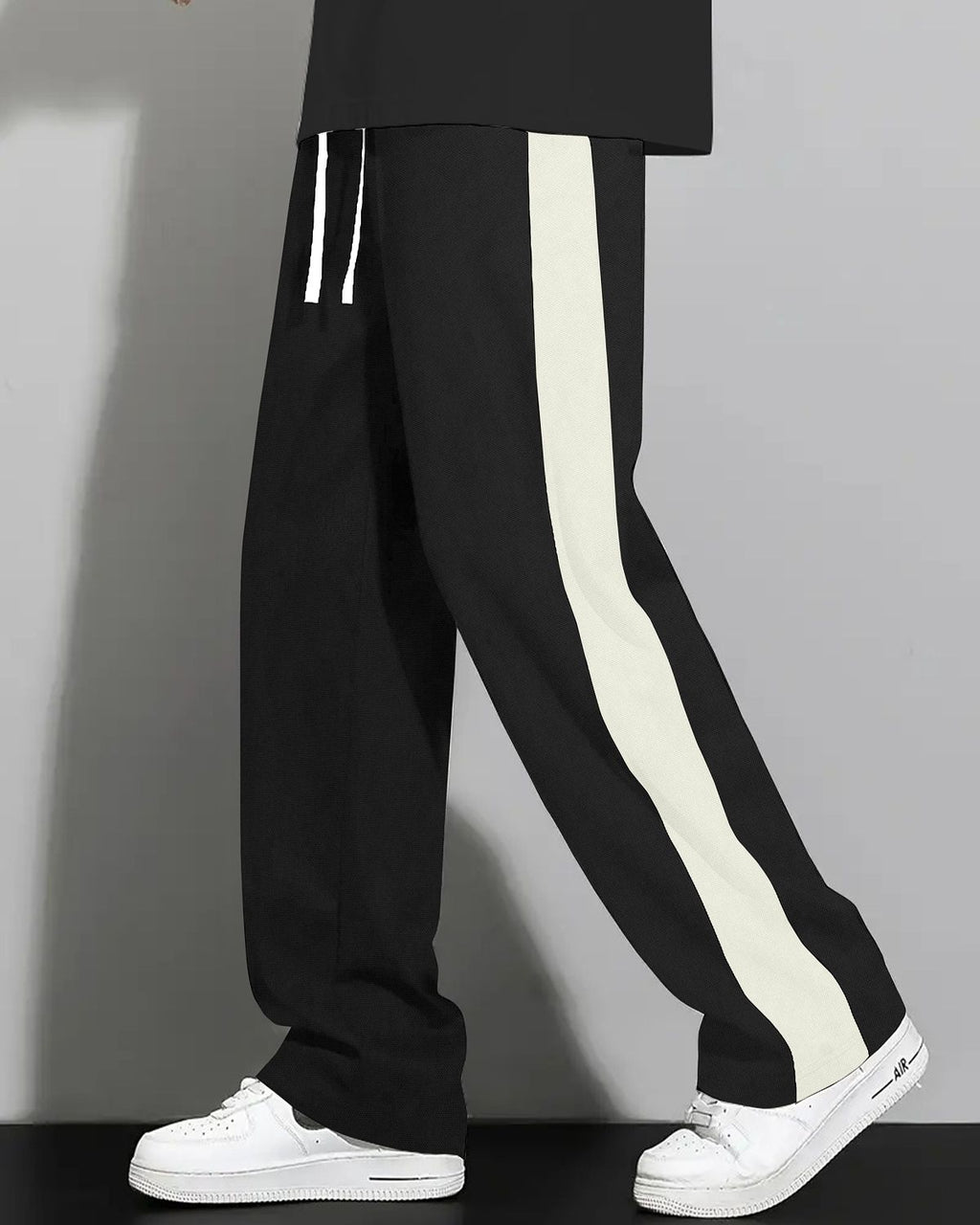 FINGERCROS Men's Premium Relaxed-Fit Side-Striped Drawstring Trousers