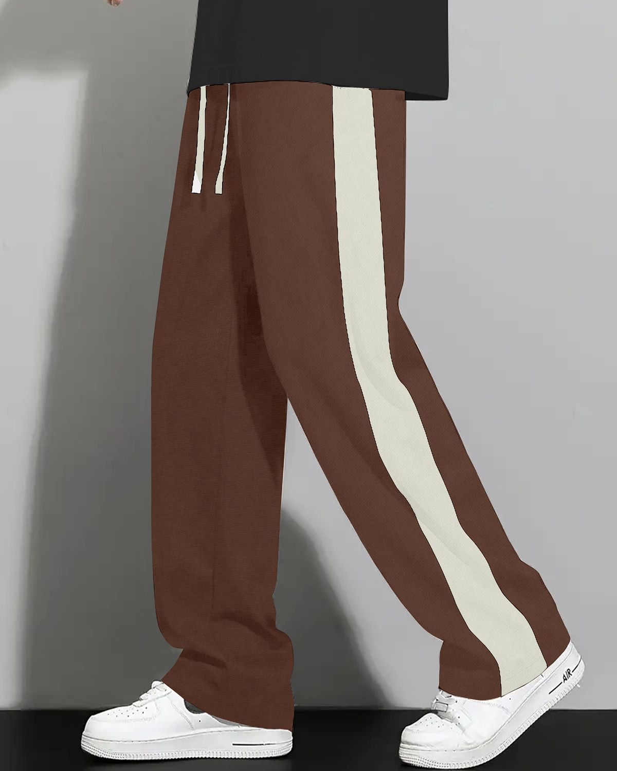 FINGERCROS Men's Premium Relaxed-Fit Side-Striped Drawstring Trousers