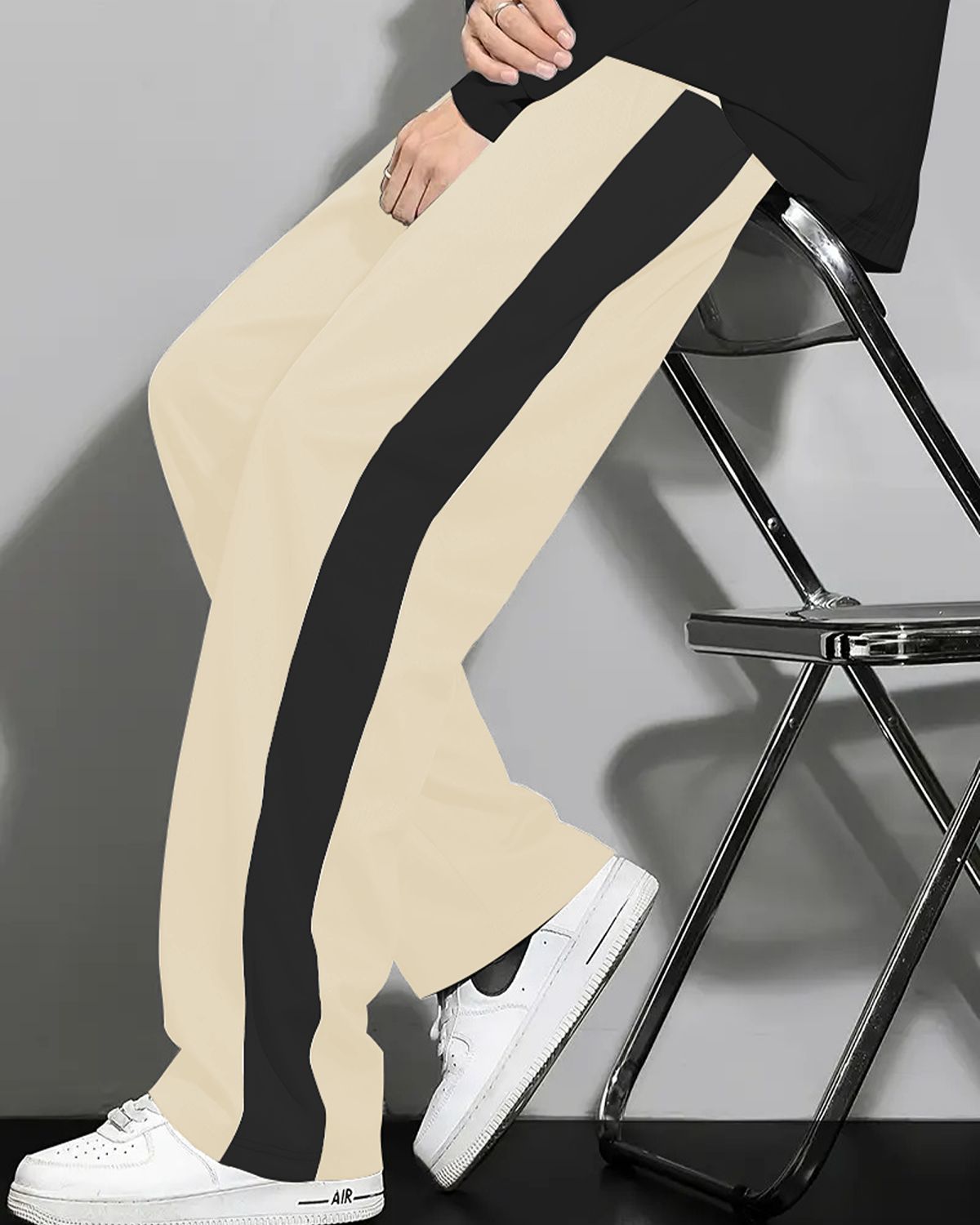 FINGERCROS Men's Premium Relaxed-Fit Side-Striped Drawstring Trousers