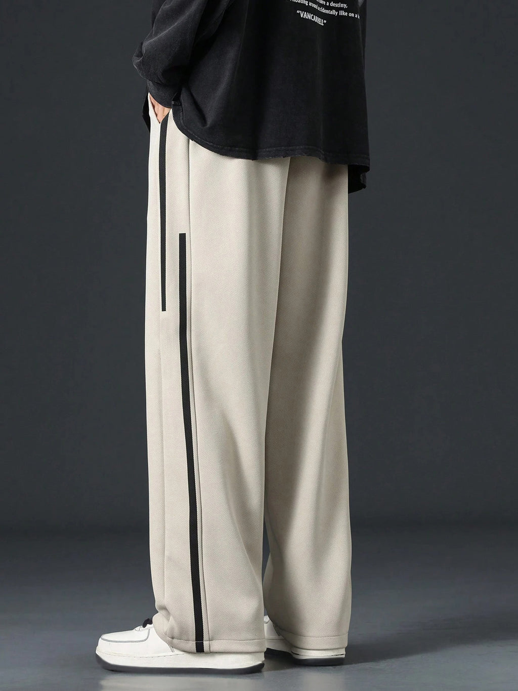 FINGERCROS Men's Premium Street-Style Relaxed-Fit Side-Striped Trousers